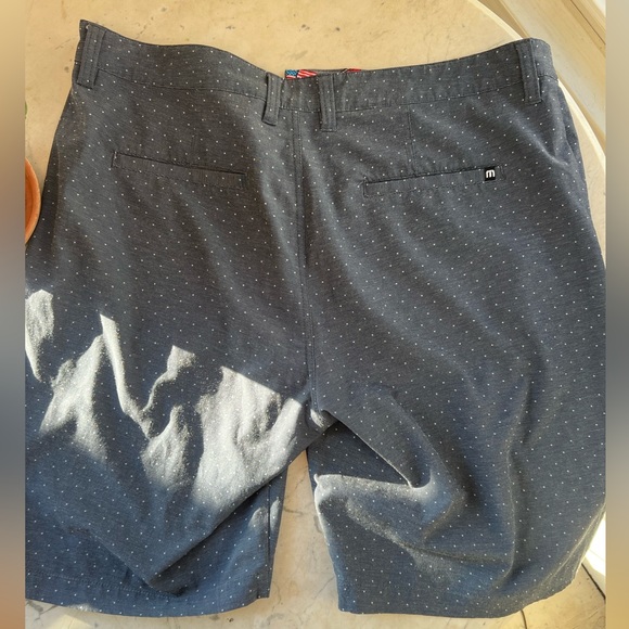 Travis Mathew Golf Men’s Shorts Blue/Gray Lightweight Size 36 - Picture 4 of 4